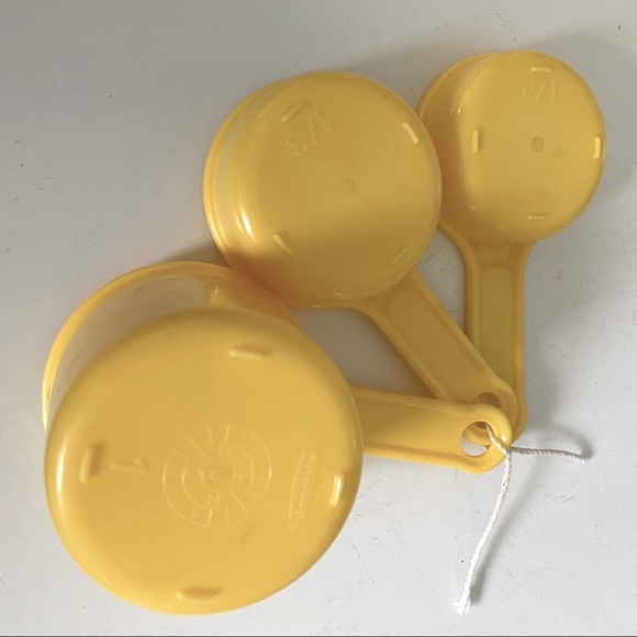 Rubbermaid Measuring Cups - Picture 4 of 5